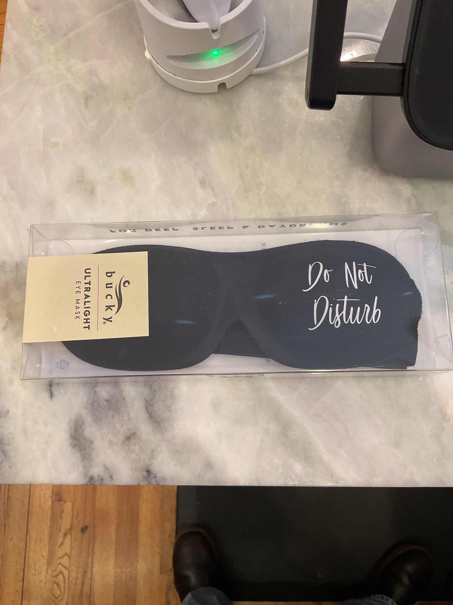 Bucky Ultra light sleep mask Do Not Disturb