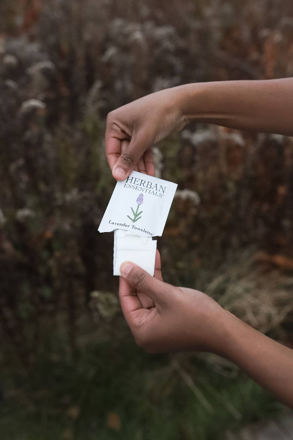 Herban Essentials - Lavender Towelettes - 7 Individual Essential Oil Wipes