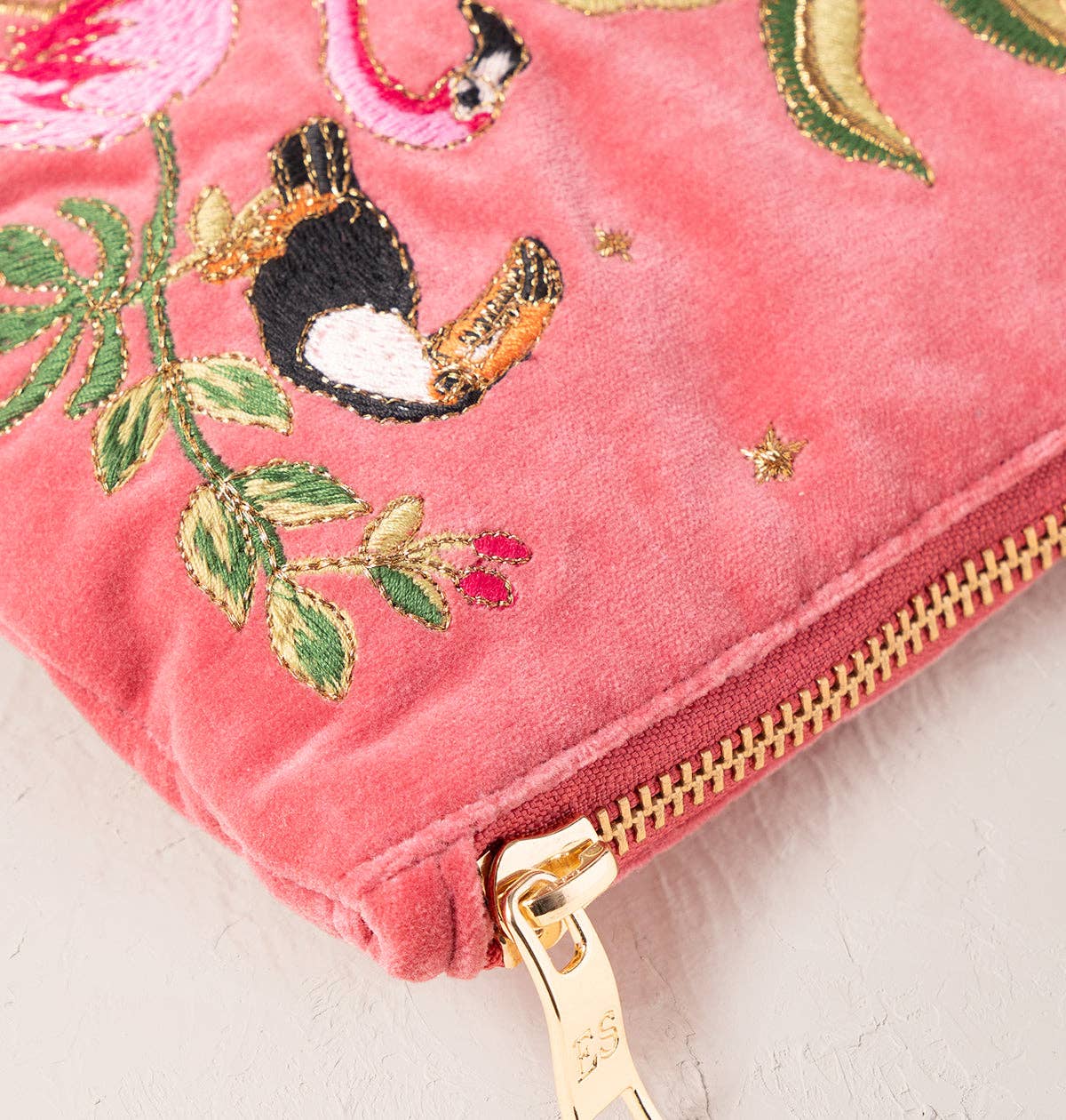 Elizabeth Scarlett- Wild Zebra Palm Blush Pink Everyday Pouch - Blush Pink