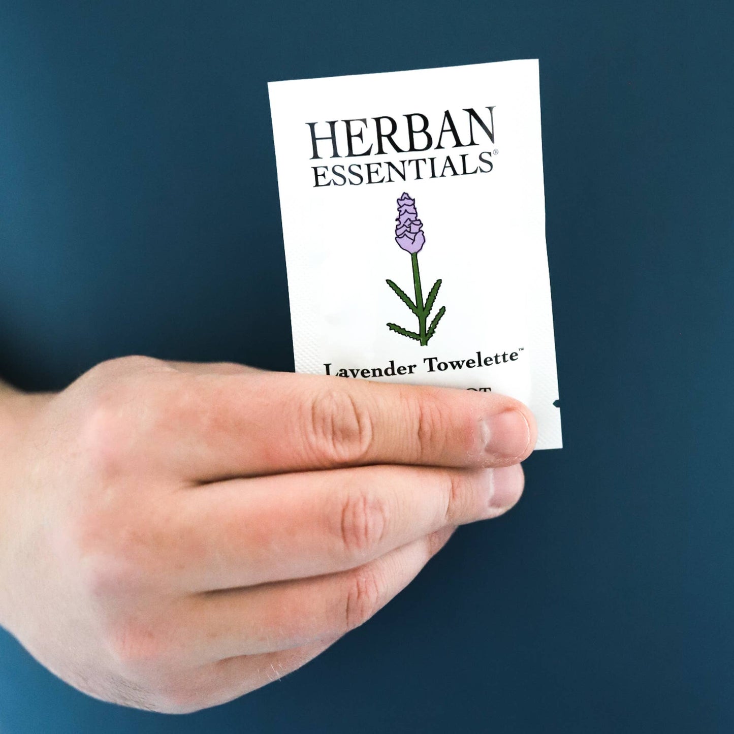 Herban Essentials - Lavender Towelettes - 7 Individual Essential Oil Wipes