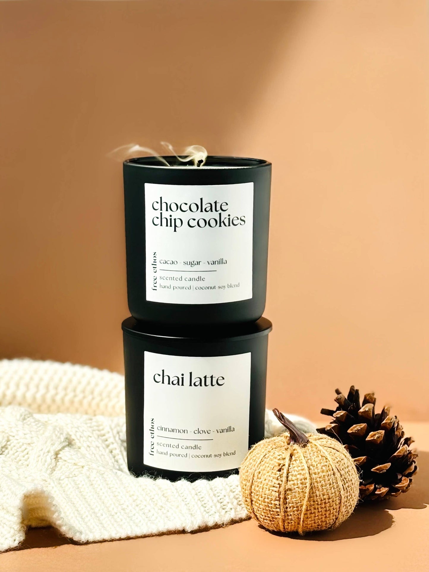 Free Ethos - Coconut Soy Fall Autumn Candle - Chocolate Chip Cookies