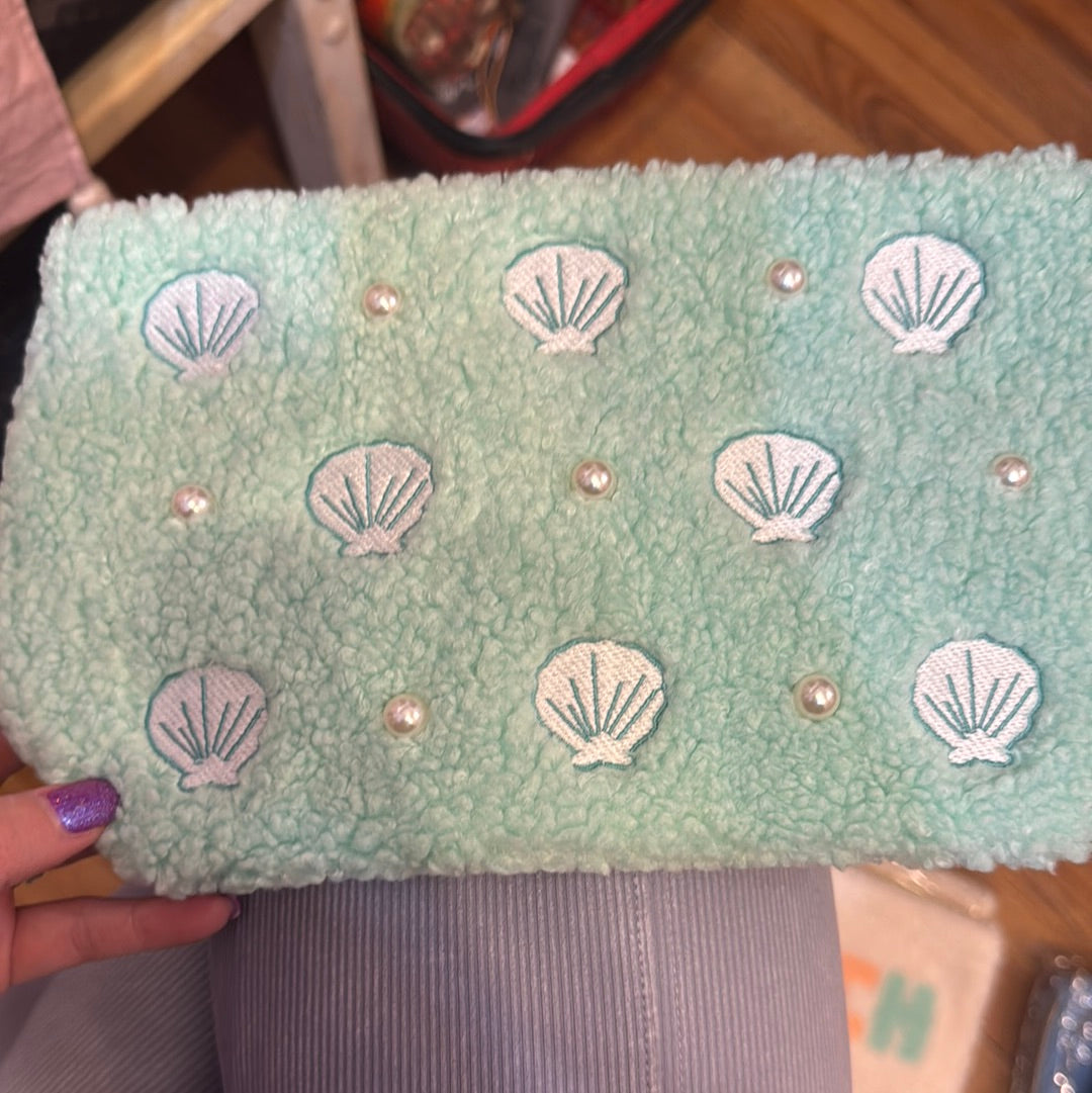The Darling Effect - Shell & Pearl Teddy Pouch
