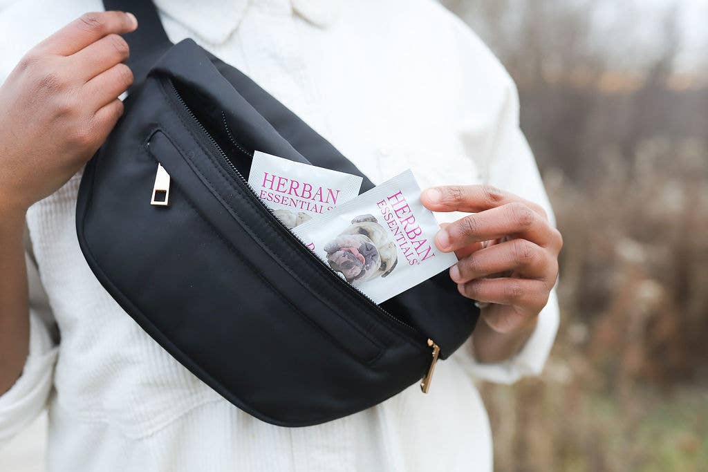 Herban Essentials - Dog Towelettes - 20 Individual Lavender Essential Oil Wipes