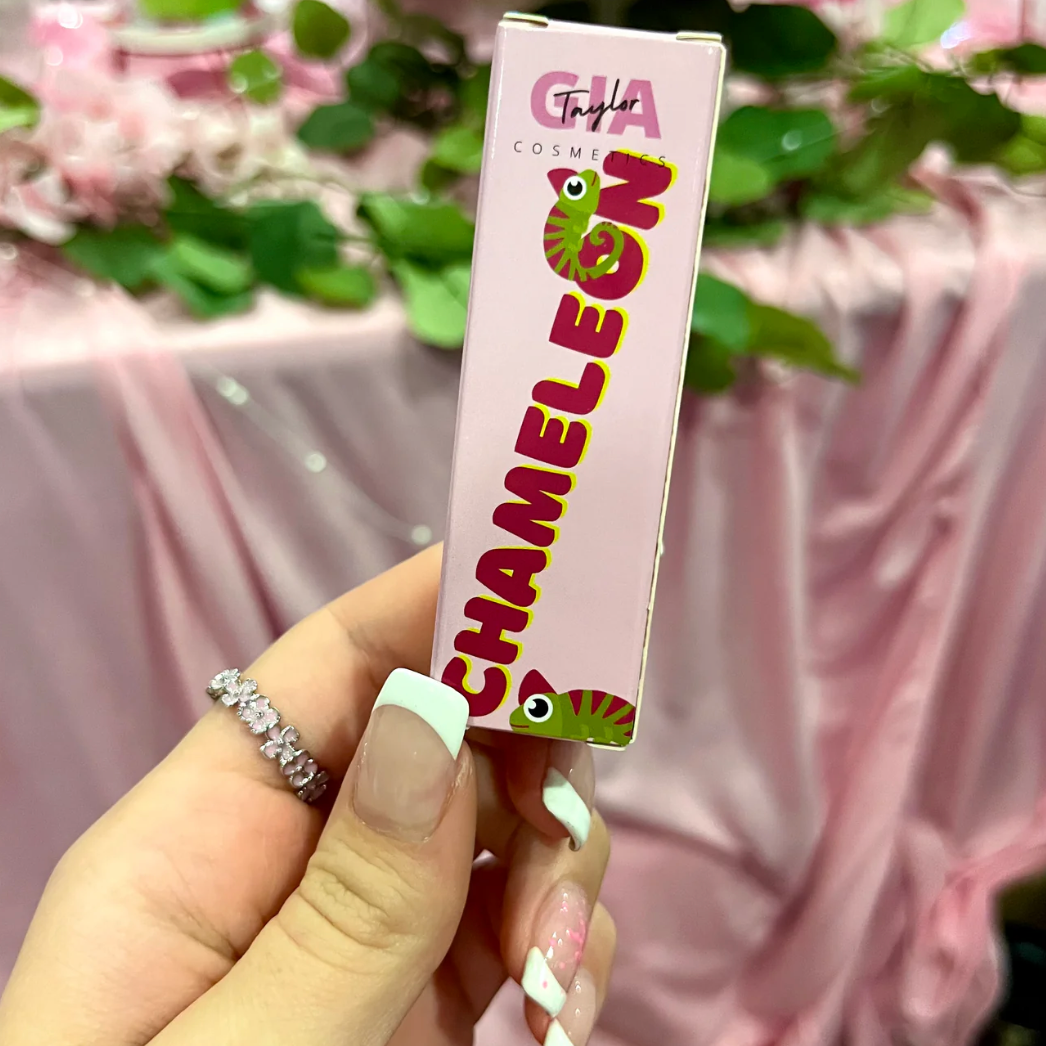 Gia Taylor - Chameleon Color Changing Lip Gloss & Lip Stain