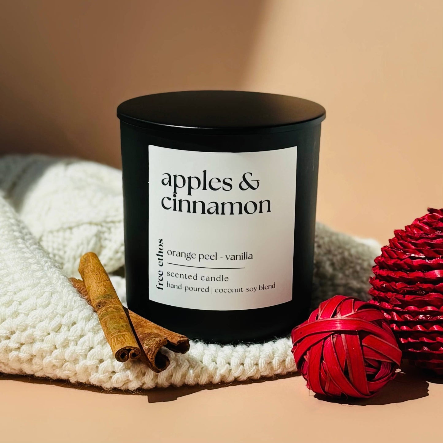 Free Ethos - Coconut Soy Fall Autumn Candle - Apples & Cinnamon