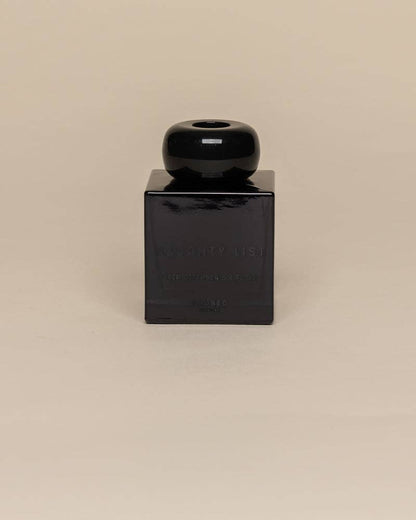 Poured New York - Naughty List | Poured New York: 10 OZ Coconut Soy Wax Candle