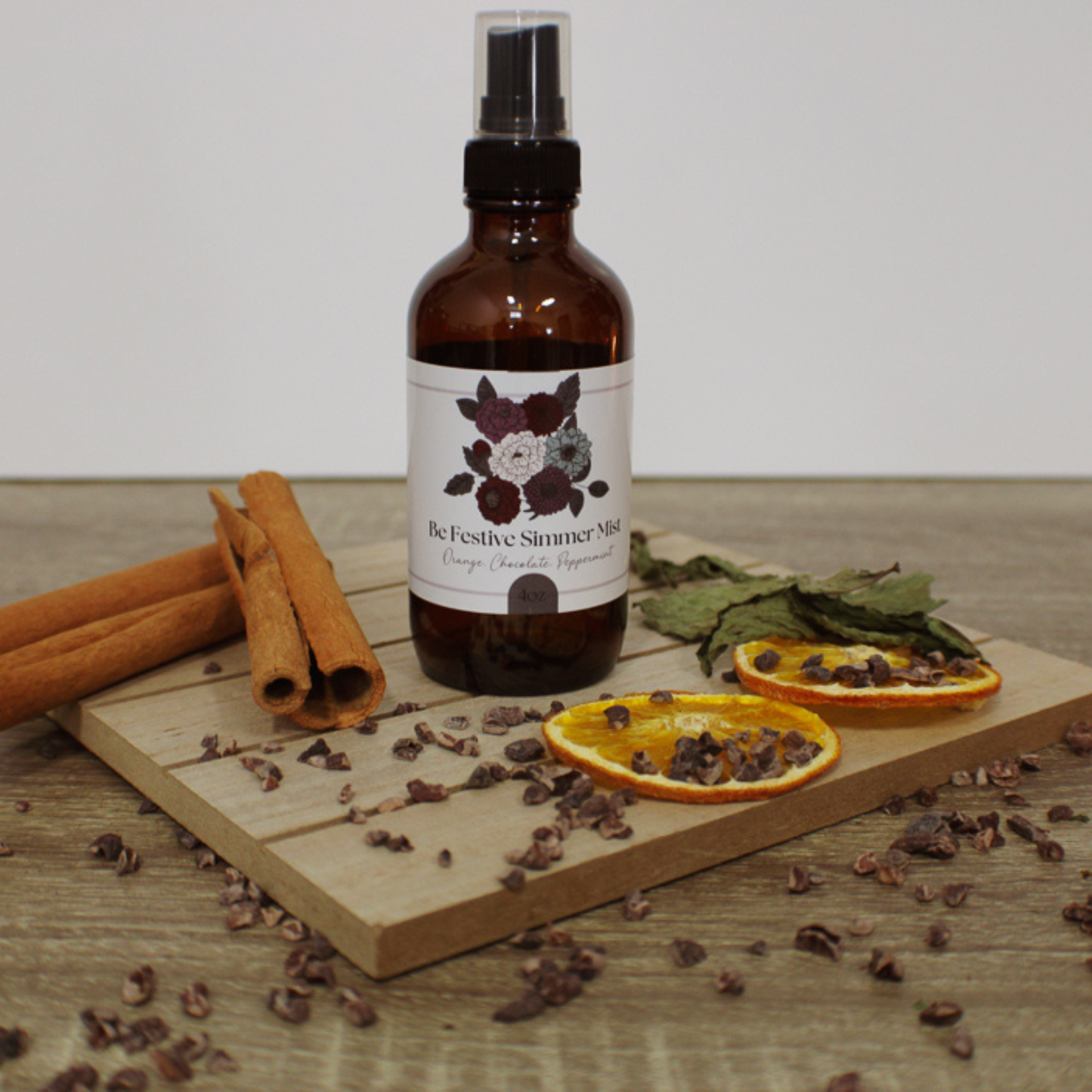 Simmer and Co Natural Aroma - Be Festive Simmer Mist, Natural Peppermint Cocoa Room + Linen Spray