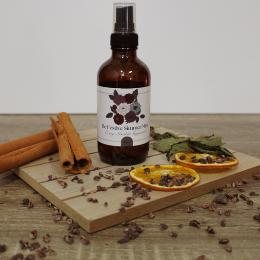 Simmer and Co Natural Aroma - Be Festive Simmer Mist, Natural Peppermint Cocoa Room + Linen Spray
