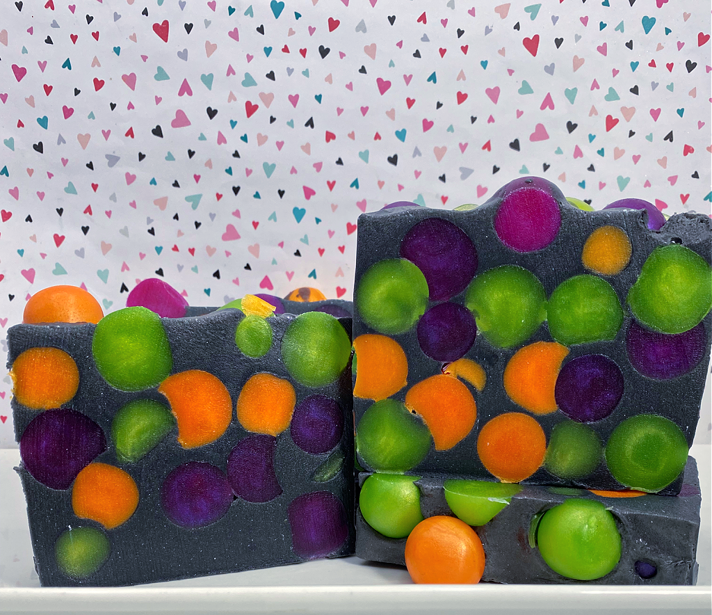 The Little Bubble - Trick or Treat Handmade Soap Bar ✨NEW✨ Fall/Winter 