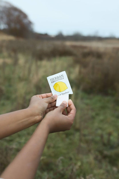 Herban Essentials - Lemon Towelettes - 7 Individual Essential Oil Wipes