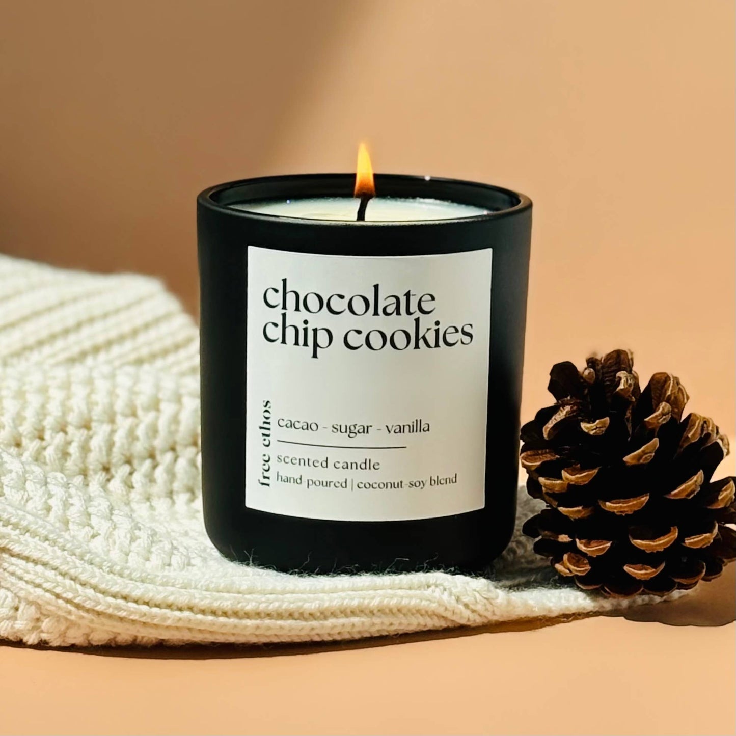 Free Ethos - Coconut Soy Fall Autumn Candle - Chocolate Chip Cookies