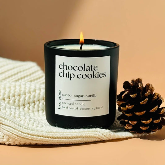 Free Ethos - Coconut Soy Fall Autumn Candle - Chocolate Chip Cookies