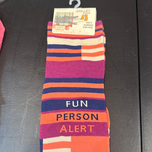 Blue Q fun person alert woman’s ankle socks