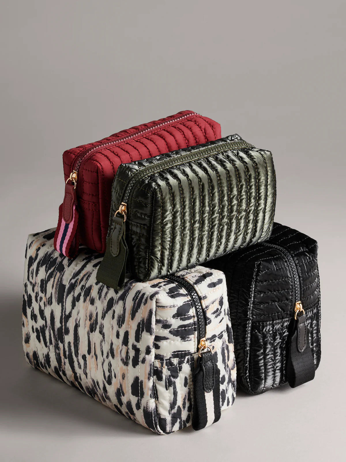 Shiraleah - Logan Small Boxy Cosmetic Pouch - Olive
