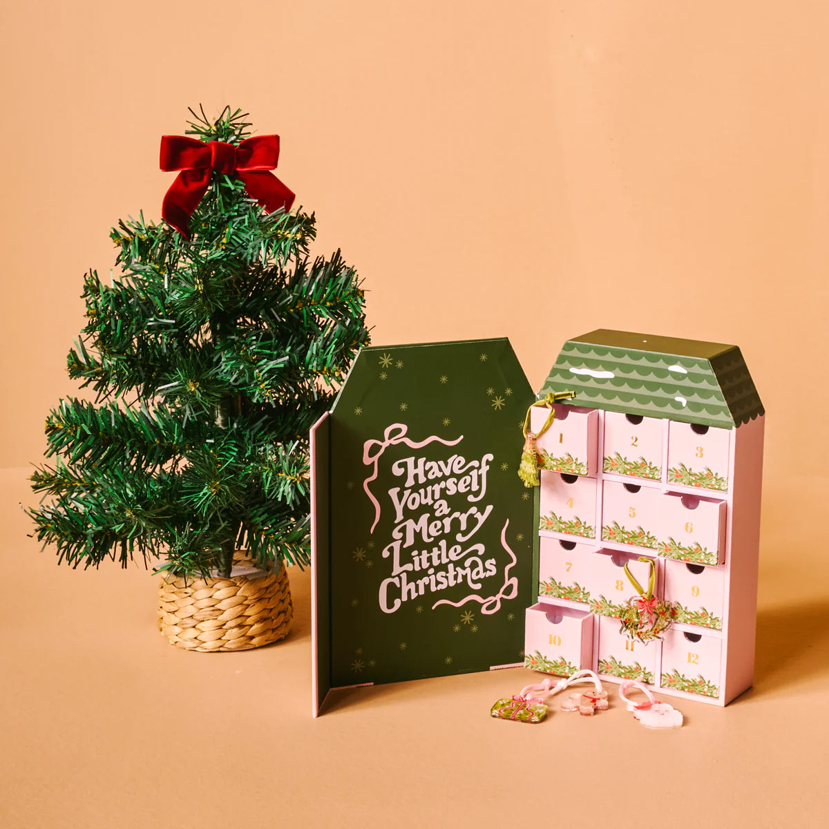 The Darling Effect - Holiday Advent Calendar & Mini Artificial Tree Bundle - CLASSIC CHRISTMAS