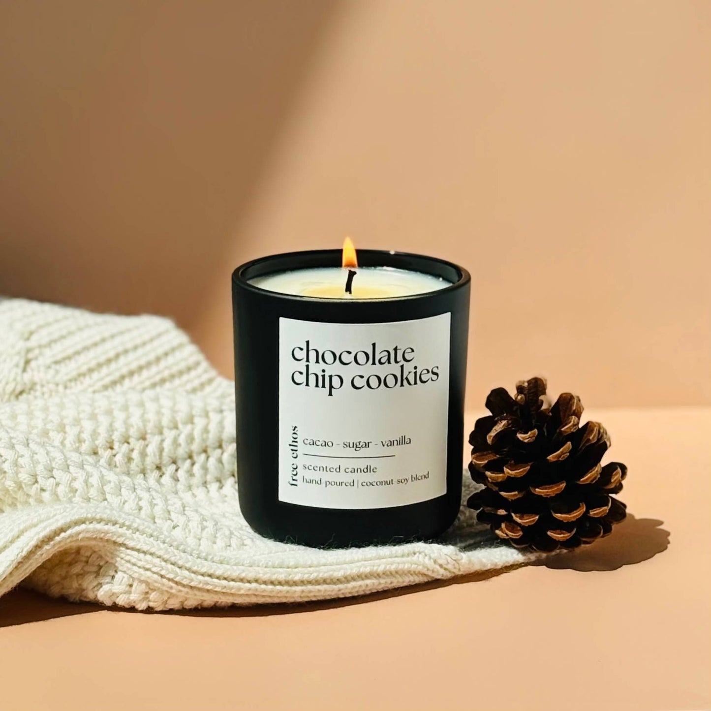 Free Ethos - Coconut Soy Fall Autumn Candle - Chocolate Chip Cookies