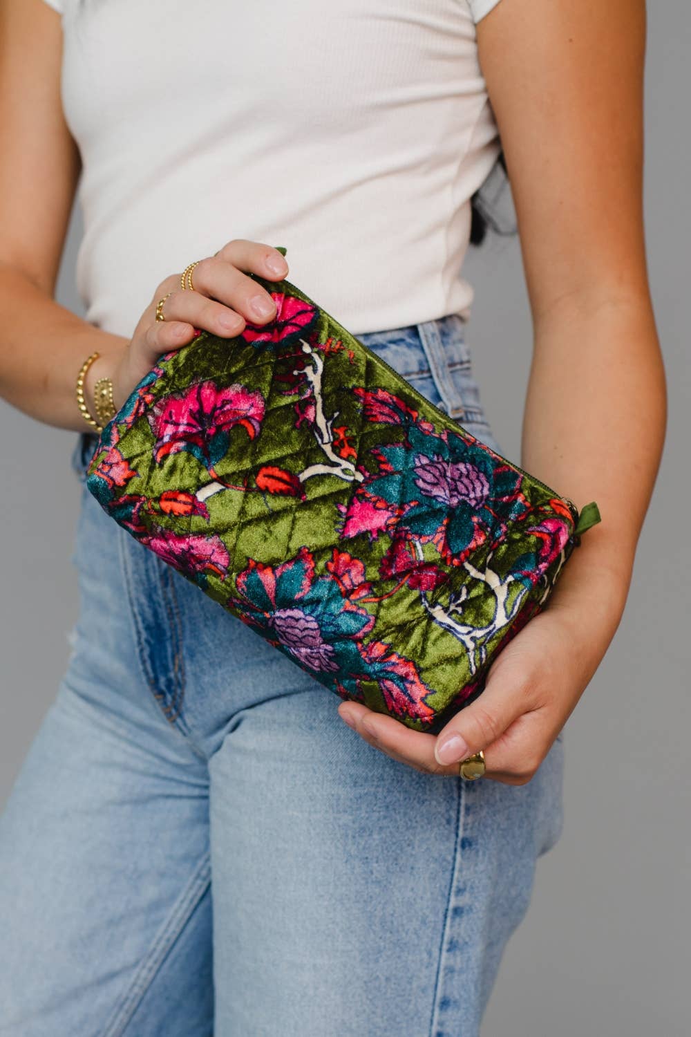 Panache Apparel Co. - Dk. Green & Multicolored Floral Travel Pouch