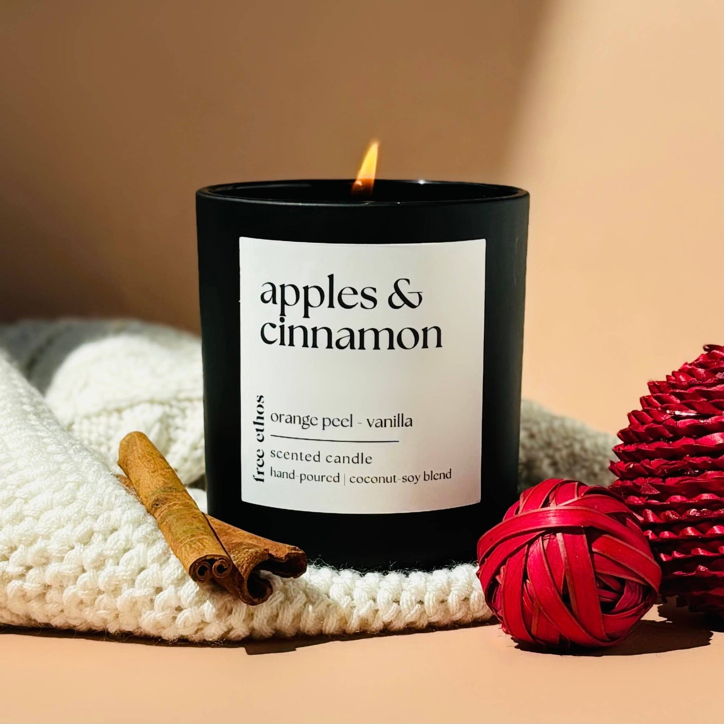 Free Ethos - Coconut Soy Fall Autumn Candle - Apples & Cinnamon